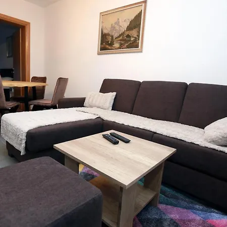 Felix Apartment